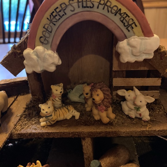 Noah's Ark - Picture 3 of 15